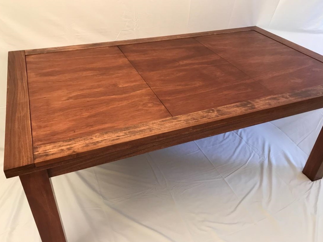 Classic Table with Cover